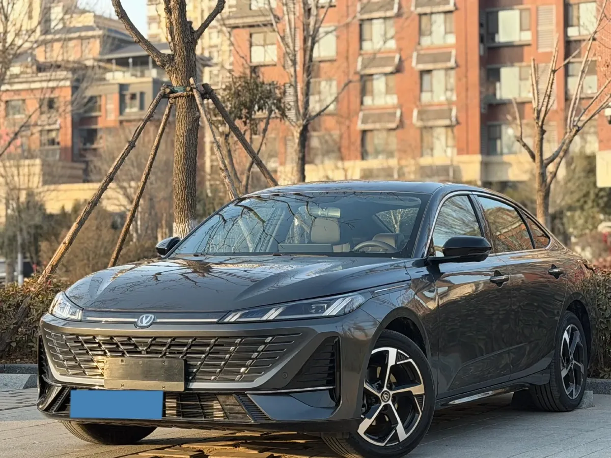 2026 ChangAn Eado 1.5T 192HP L4 7DCT,autocango,china used car exporter,china ev exporter,chinese used car exporter,chinese used ev exporter