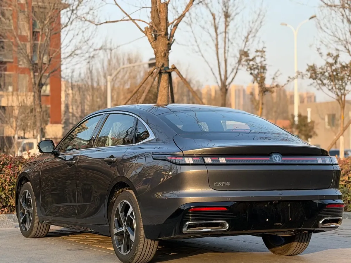 2026 ChangAn Eado 1.5T 192HP L4 7DCT,autocango,china used car exporter,china ev exporter,chinese used car exporter,chinese used ev exporter