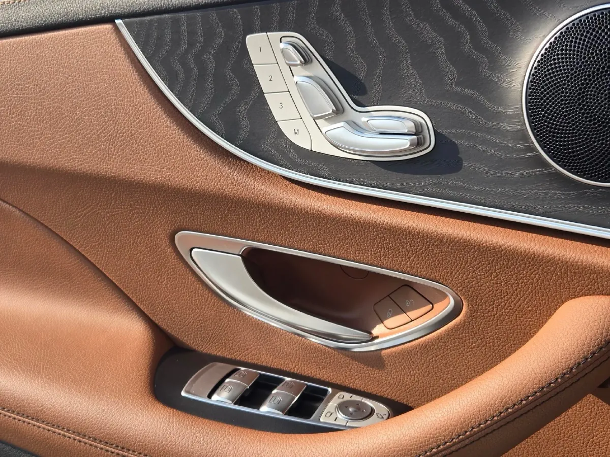 2021 Mercedes-Benz E Class 1.5T 184HP L4 9AT,autocango,china used car exporter,china ev exporter,chinese used car exporter,chinese used ev exporter