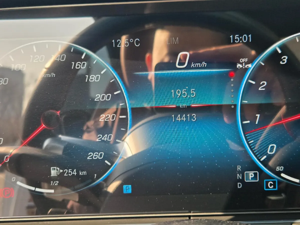 2021 Mercedes-Benz E Class 1.5T 184HP L4 9AT,autocango,china used car exporter,china ev exporter,chinese used car exporter,chinese used ev exporter