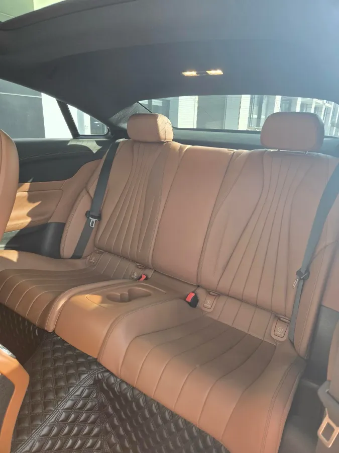 2021 Mercedes-Benz E Class 1.5T 184HP L4 9AT,autocango,china used car exporter,china ev exporter,chinese used car exporter,chinese used ev exporter