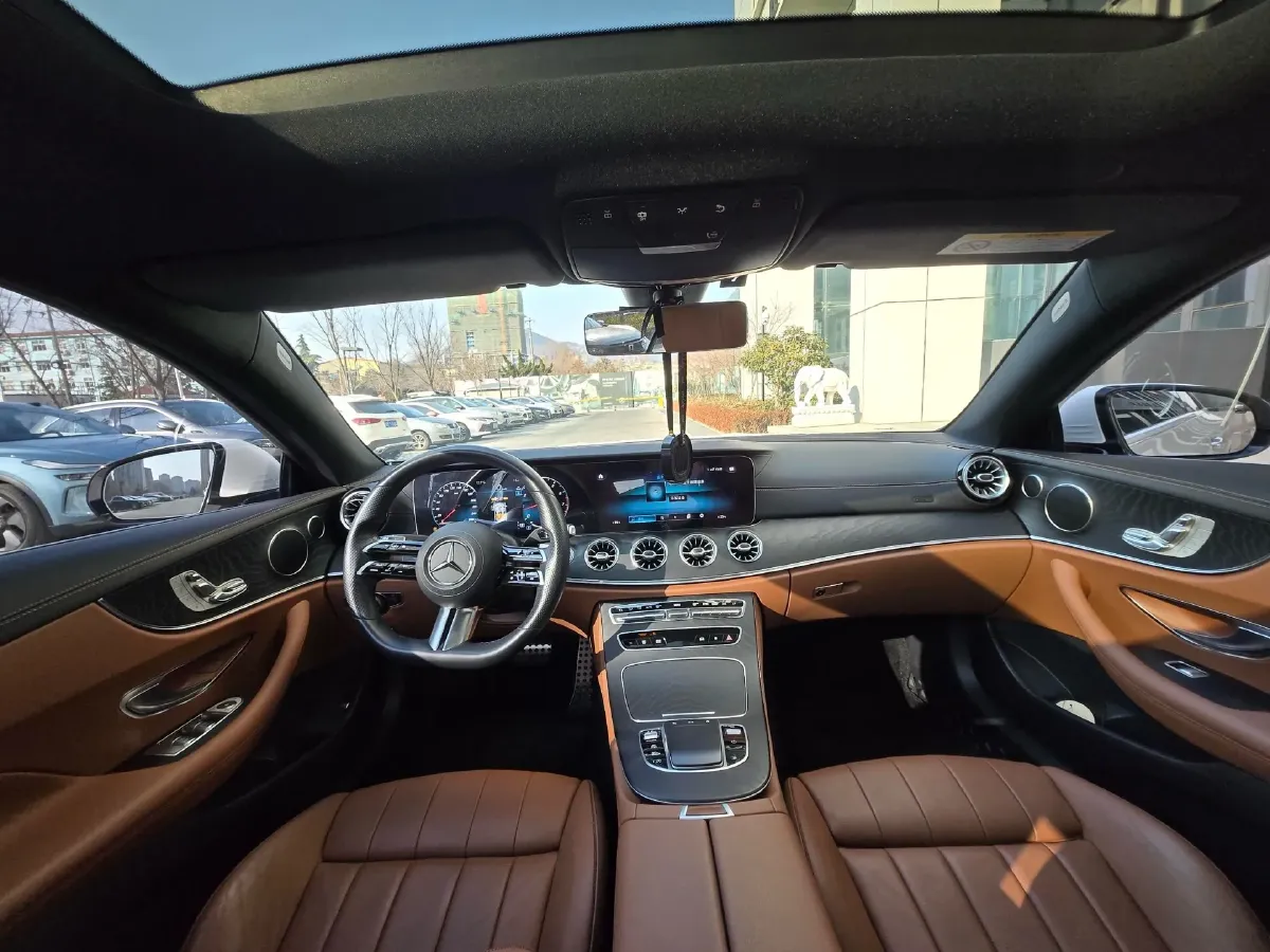 2021 Mercedes-Benz E Class 1.5T 184HP L4 9AT,autocango,china used car exporter,china ev exporter,chinese used car exporter,chinese used ev exporter