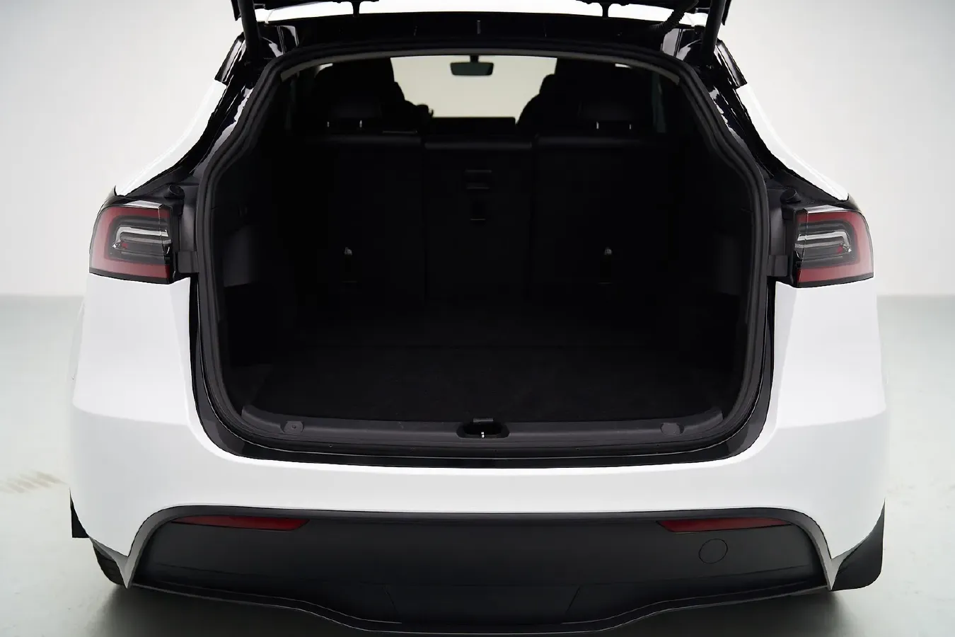 2021 Tesla Model Y BEV 60KWH,autocango,china used car exporter,china ev exporter,chinese used car exporter,chinese used ev exporter