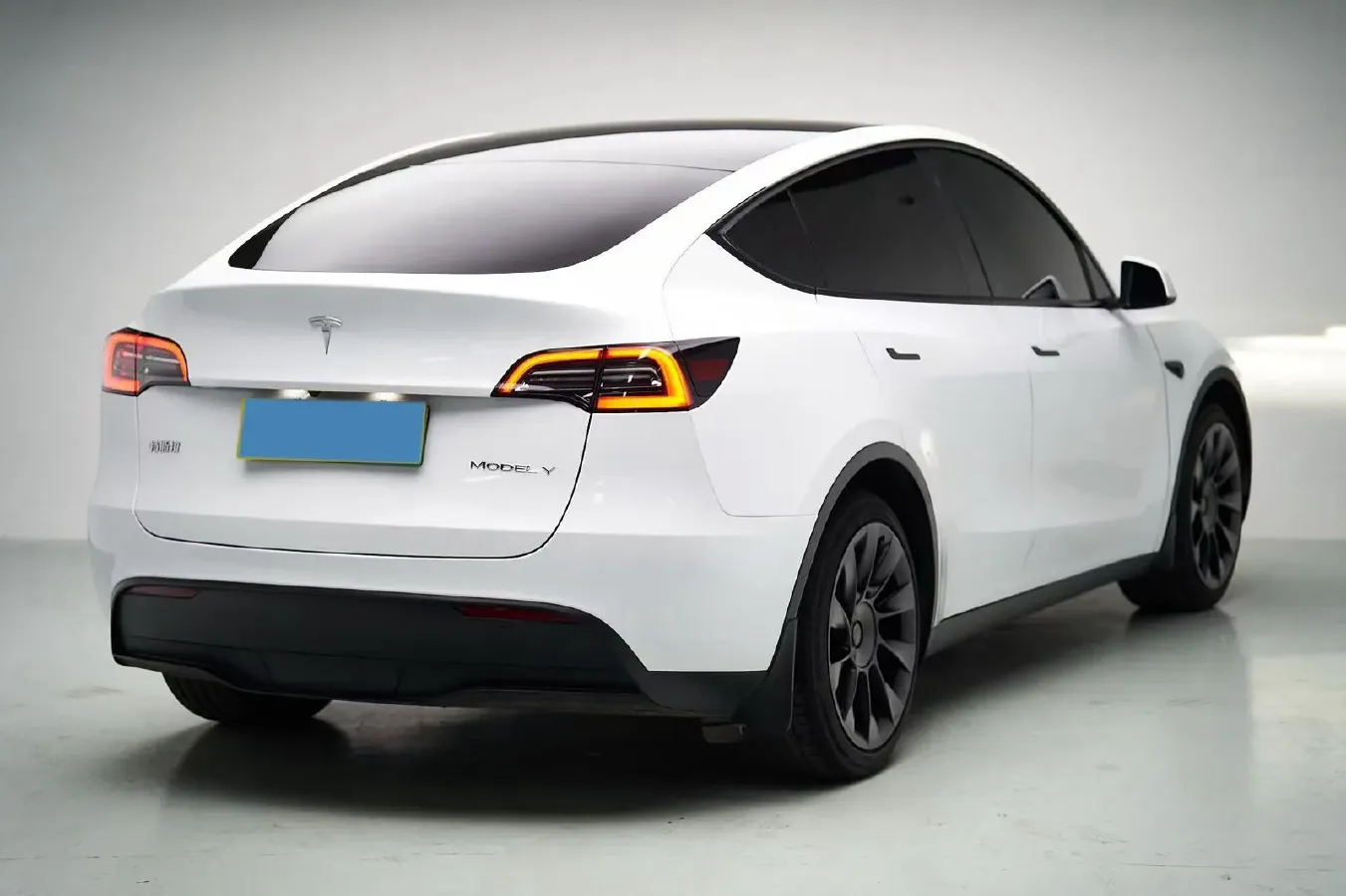 2021 Tesla Model Y BEV 60KWH,autocango,china used car exporter,china ev exporter,chinese used car exporter,chinese used ev exporter