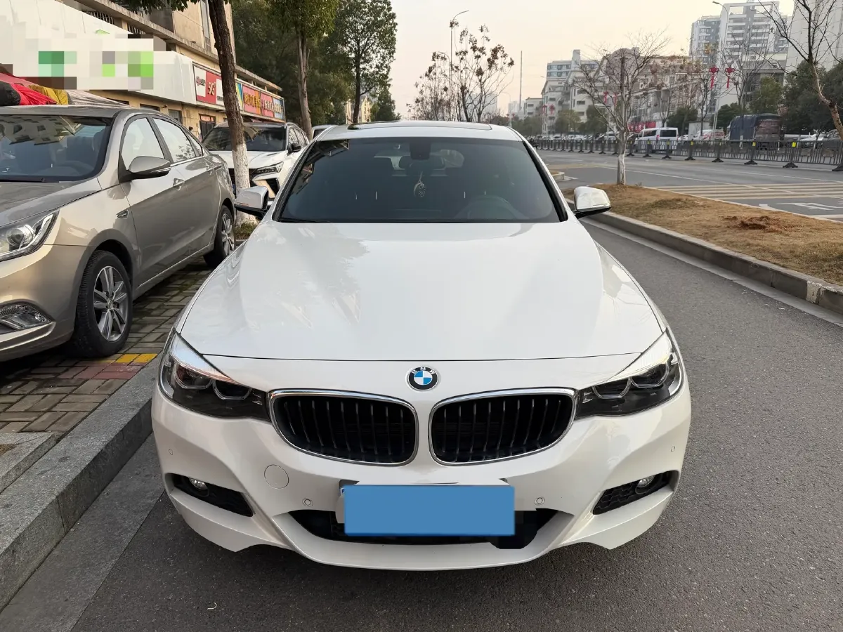 2019 BMW 3 Series GT 2.0T 184HP L4 8AT,autocango,china used car exporter,china ev exporter,chinese used car exporter,chinese used ev exporter