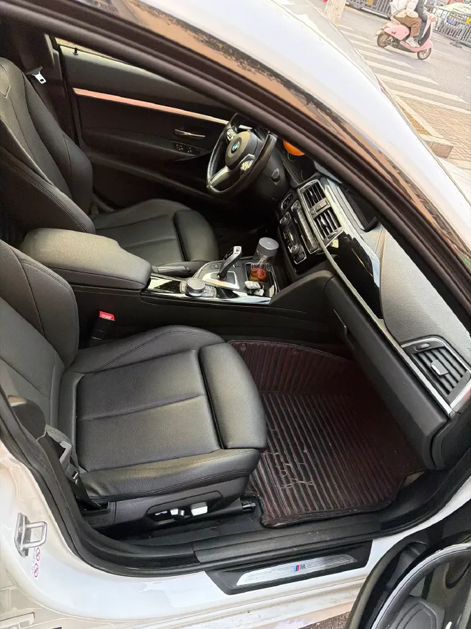 2019 BMW 3 Series GT 2.0T 184HP L4 8AT,autocango,china used car exporter,china ev exporter,chinese used car exporter,chinese used ev exporter