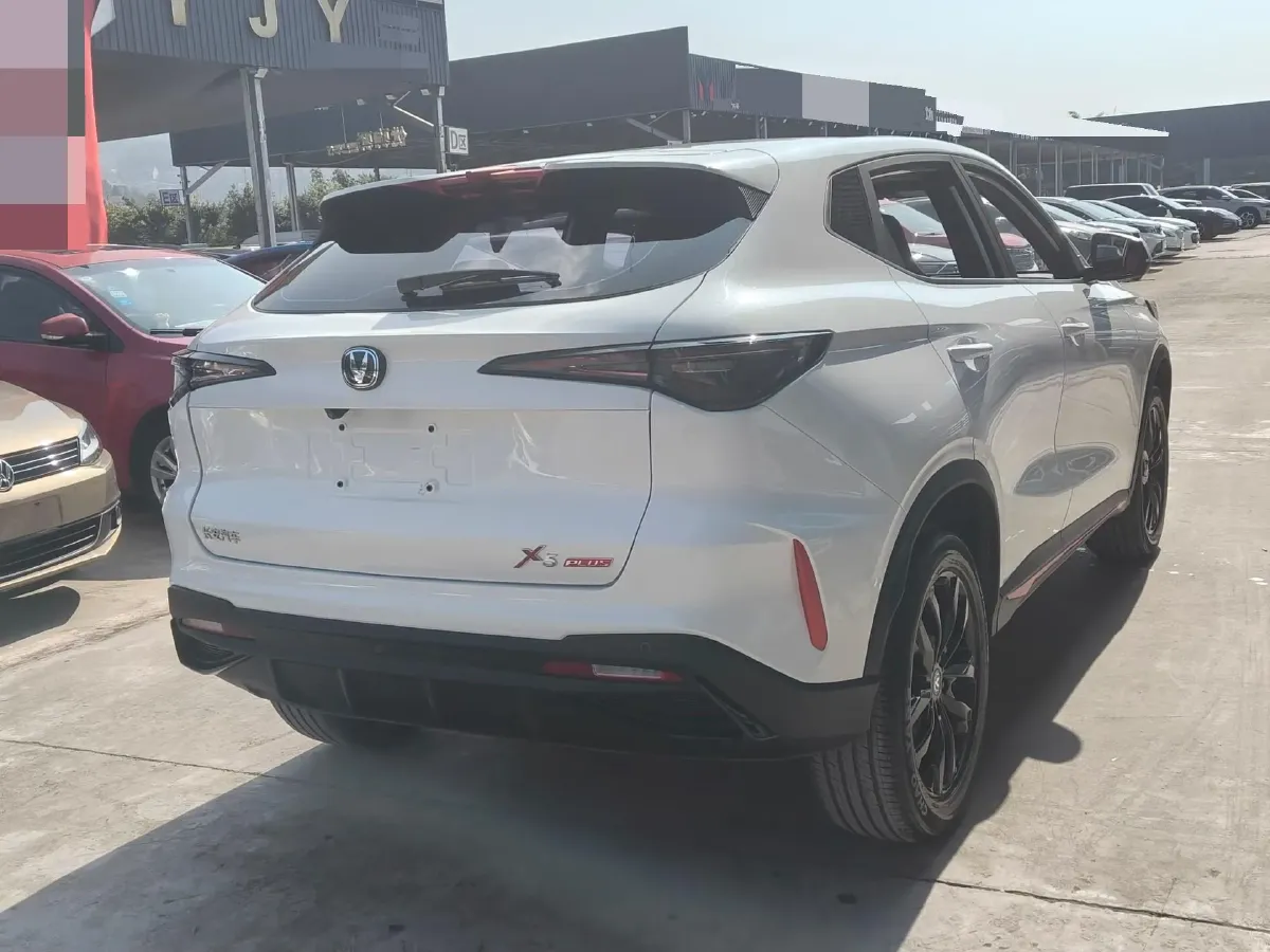 2026 ChangAn X5 PLUS 1.5T 192HP L4 7DCT,autocango,china used car exporter,china ev exporter,chinese used car exporter,chinese used ev exporter