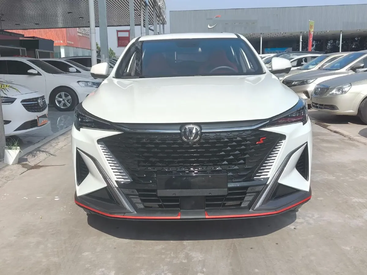 2026 ChangAn X5 PLUS 1.5T 192HP L4 7DCT,autocango,china used car exporter,china ev exporter,chinese used car exporter,chinese used ev exporter