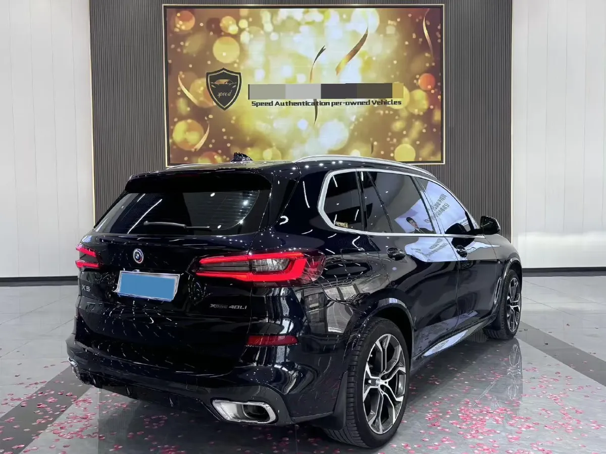 2022 BMW X5 3.0T 333HP L6 8AT,autocango,china used car exporter,china ev exporter,chinese used car exporter,chinese used ev exporter
