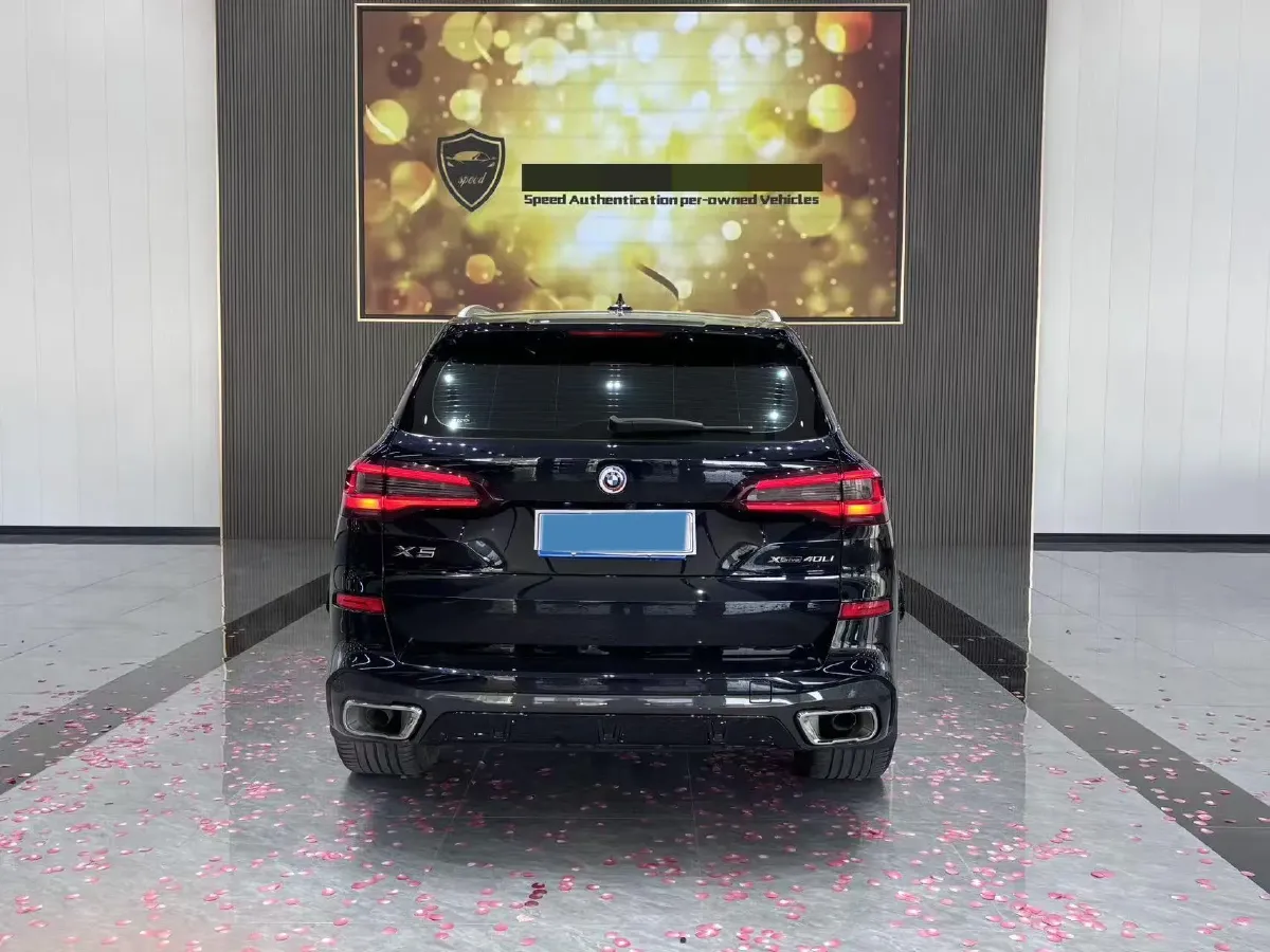 2022 BMW X5 3.0T 333HP L6 8AT,autocango,china used car exporter,china ev exporter,chinese used car exporter,chinese used ev exporter