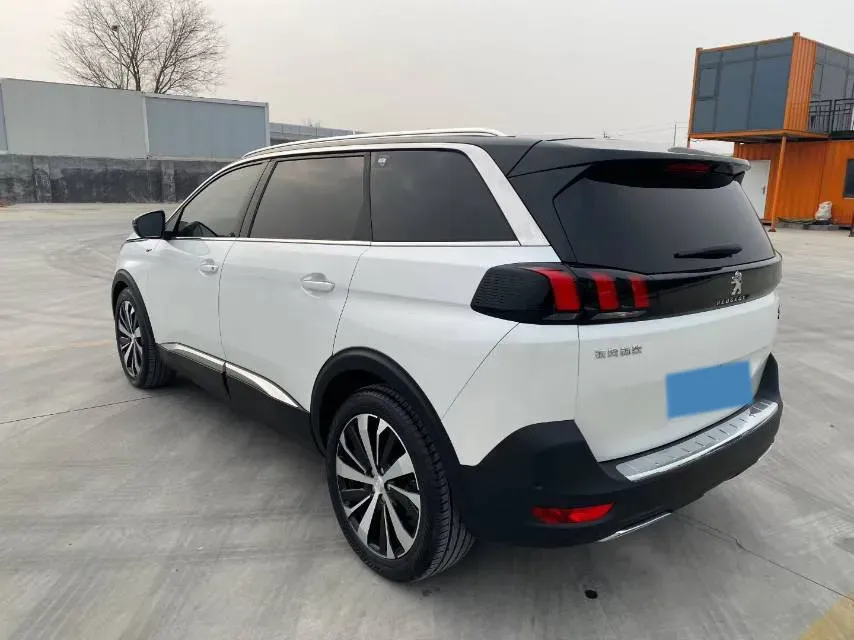 2019 Peugeot 5008 1.8T 204HP L4 6AT,autocango,china used car exporter,china ev exporter,chinese used car exporter,chinese used ev exporter