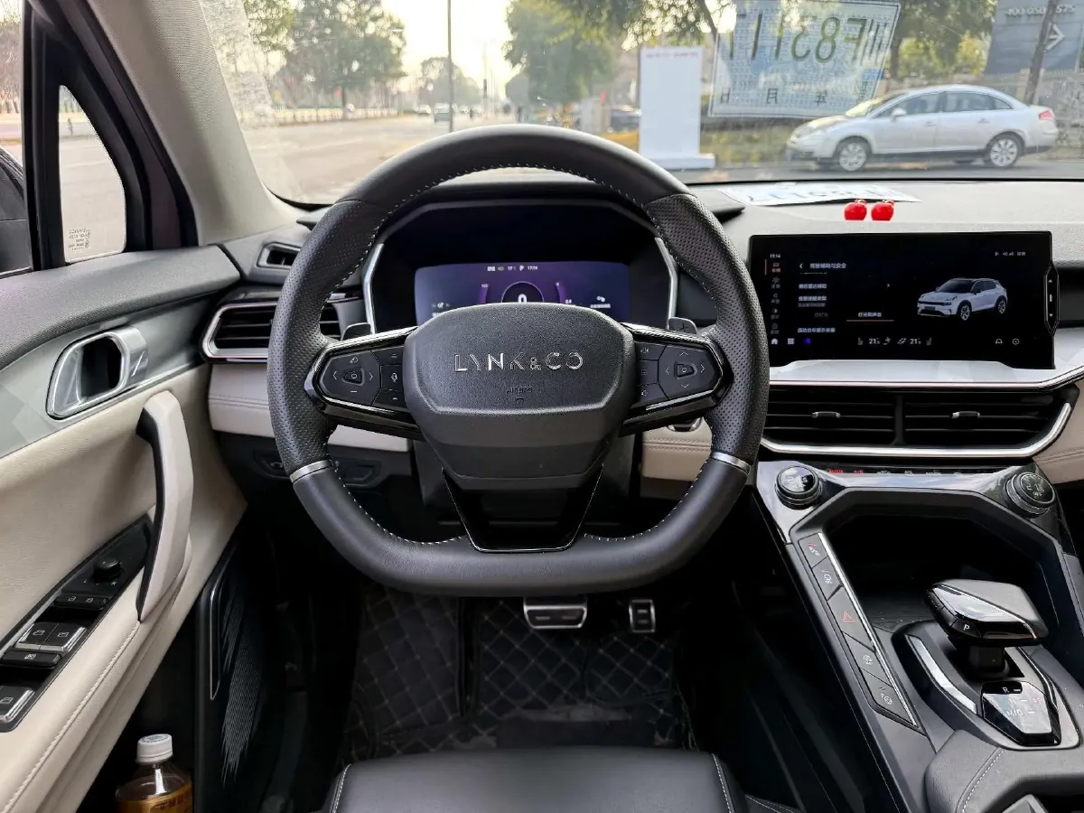 2021 LYNK&CO 06 1.5T 177HP L3 7DCT,autocango,china used car exporter,china ev exporter,chinese used car exporter,chinese used ev exporter