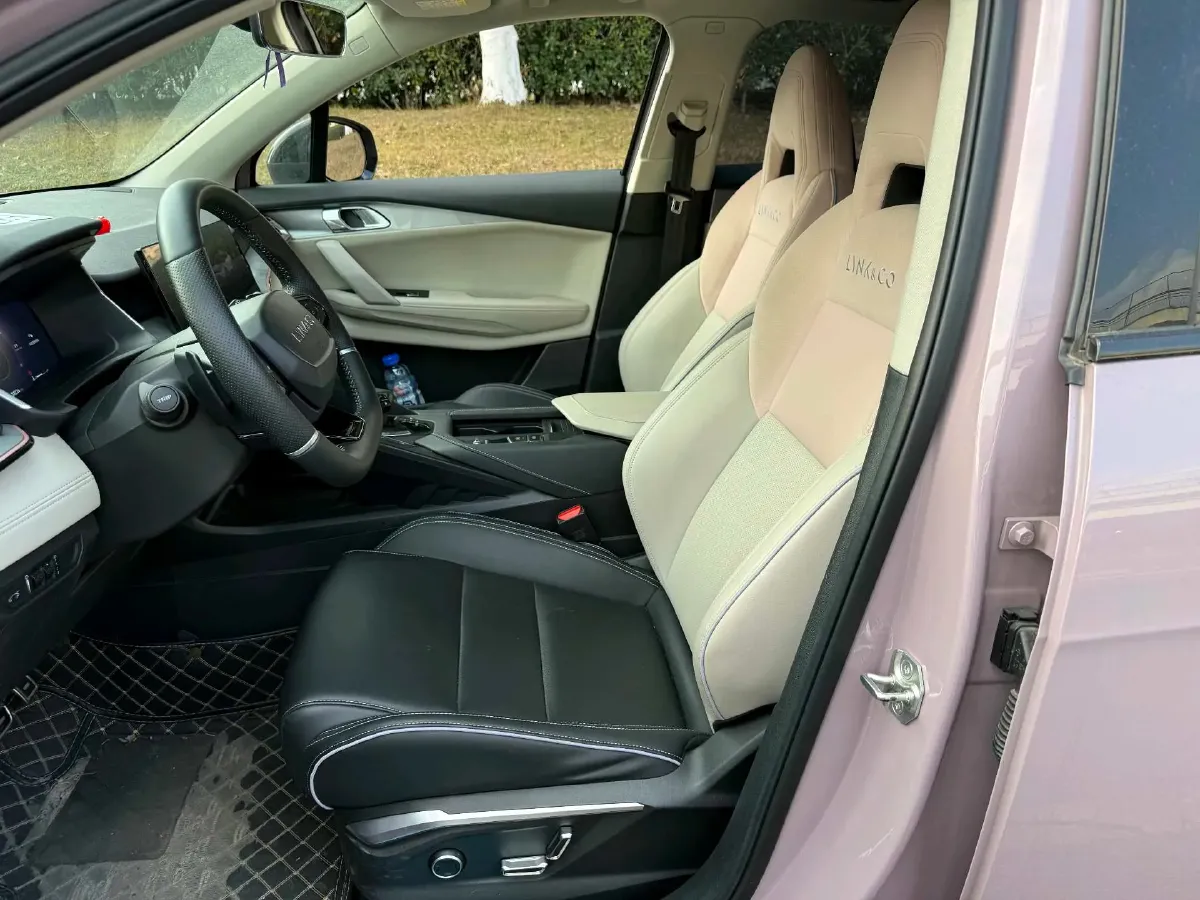 2021 LYNK&CO 06 1.5T 177HP L3 7DCT,autocango,china used car exporter,china ev exporter,chinese used car exporter,chinese used ev exporter