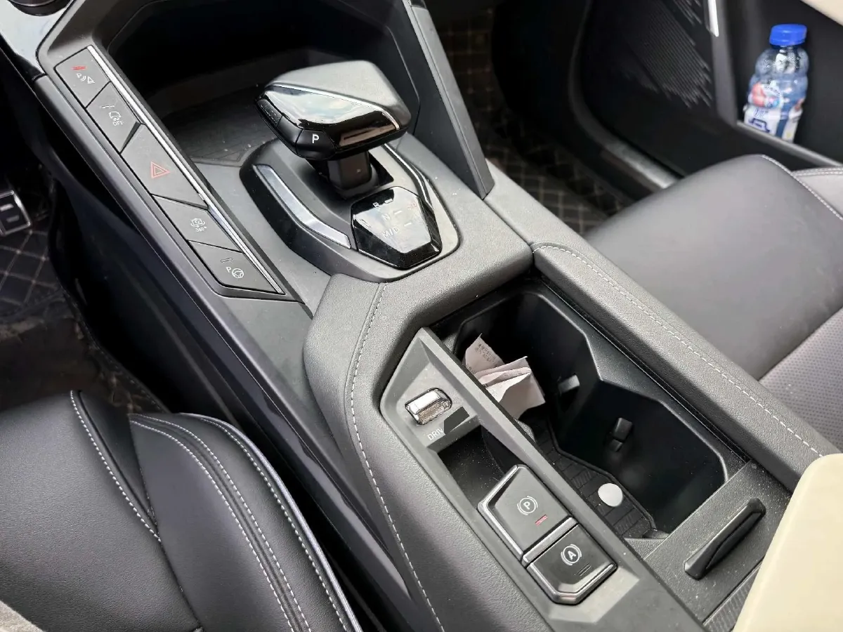 2021 LYNK&CO 06 1.5T 177HP L3 7DCT,autocango,china used car exporter,china ev exporter,chinese used car exporter,chinese used ev exporter