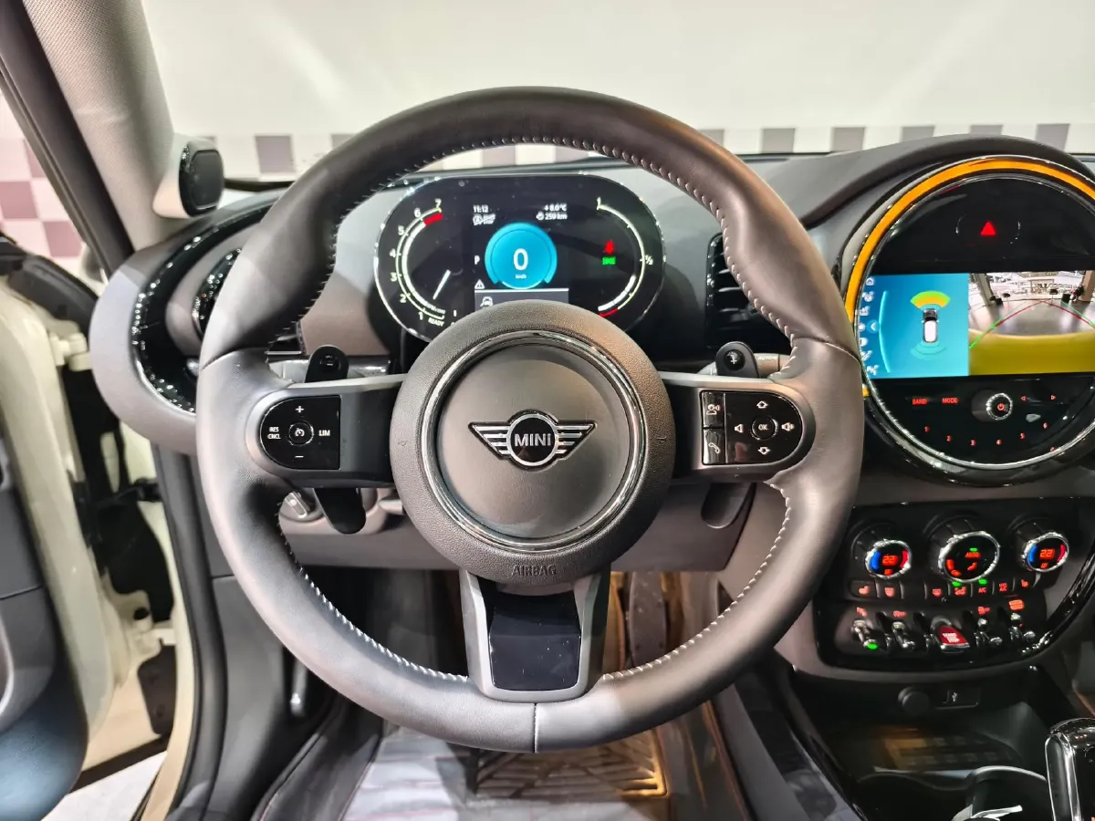 2022 MINI CLUBMAN 2.0T 192HP L4 7DCT,autocango,china used car exporter,china ev exporter,chinese used car exporter,chinese used ev exporter
