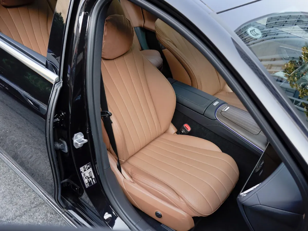 2024 Mercedes-Benz E Class 2.0T 204HP L4 9AT PHEV 25.4KWH,autocango,china used car exporter,china ev exporter,chinese used car exporter,chinese used ev exporter