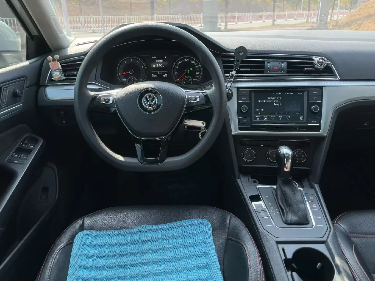 2019 Volkswagen Lamando 1.4T 131HP L4 7DCT,autocango,china used car exporter,china ev exporter,chinese used car exporter,chinese used ev exporter
