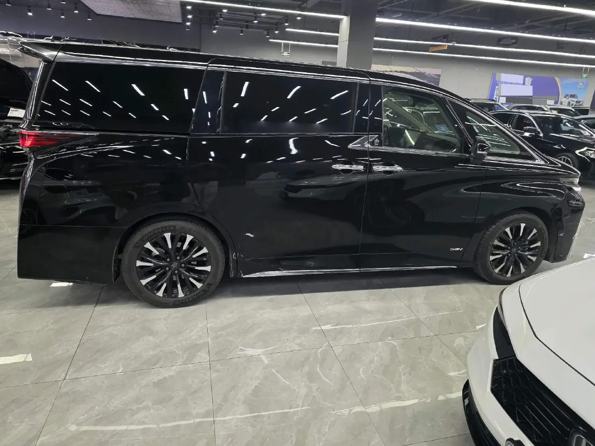 2024 Toyota Vellfire 2.5L 190HP L4 E-CVT Hybrid,autocango,china used car exporter,china ev exporter,chinese used car exporter,chinese used ev exporter