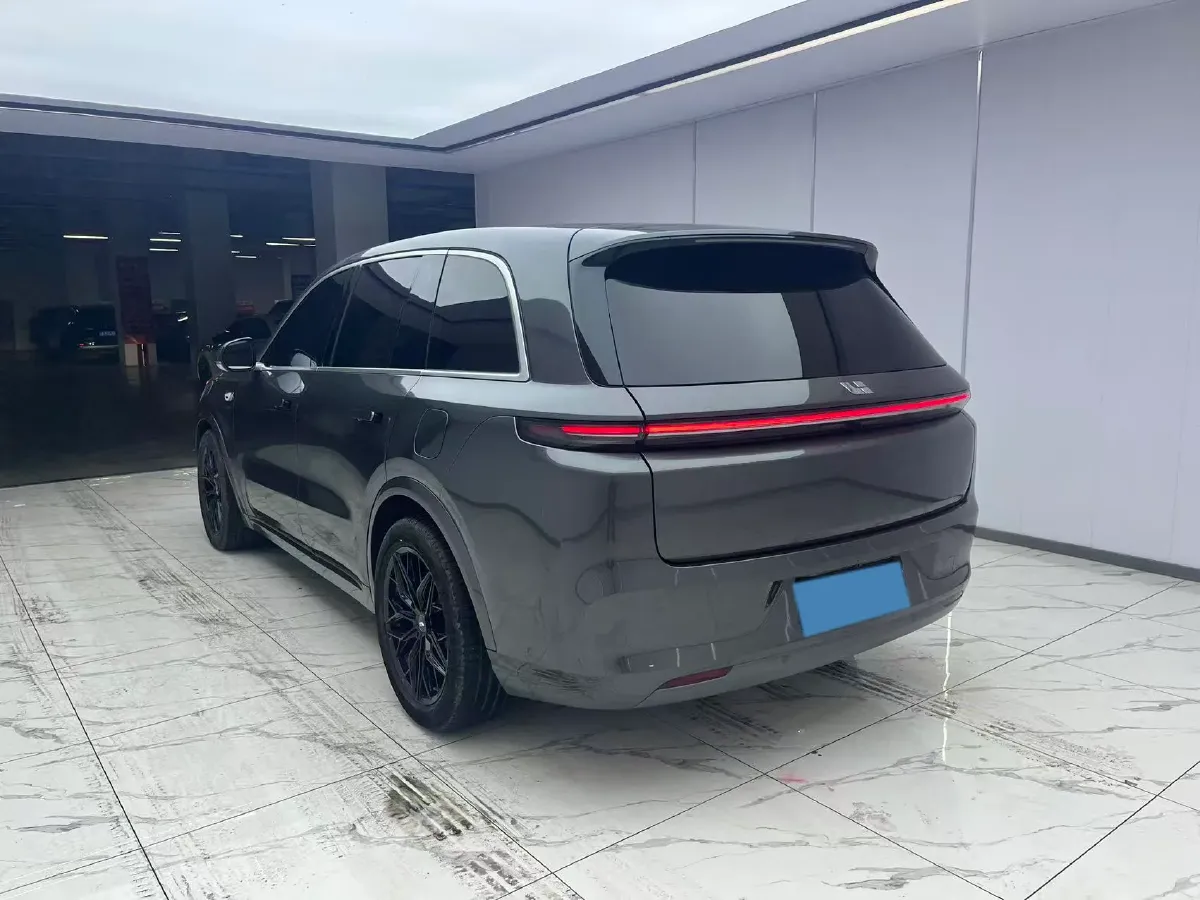 2023 Li L7 Range Extended 154HP REEV 40.9KWH,autocango,china used car exporter,china ev exporter,chinese used car exporter,chinese used ev exporter