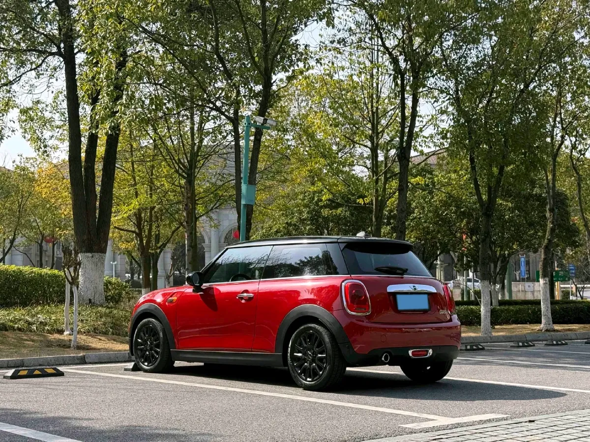 2018 MINI MINI 1.5T 136HP L3 6AT,autocango,china used car exporter,china ev exporter,chinese used car exporter,chinese used ev exporter