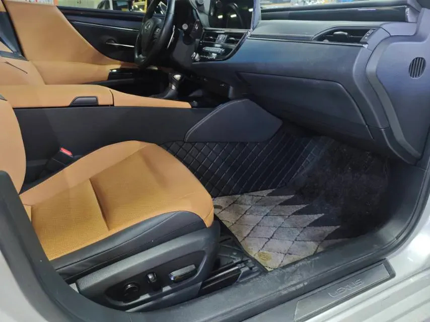 2023 Lexus ES 2.0L 173HP L4 CVT,autocango,china used car exporter,china ev exporter,chinese used car exporter,chinese used ev exporter