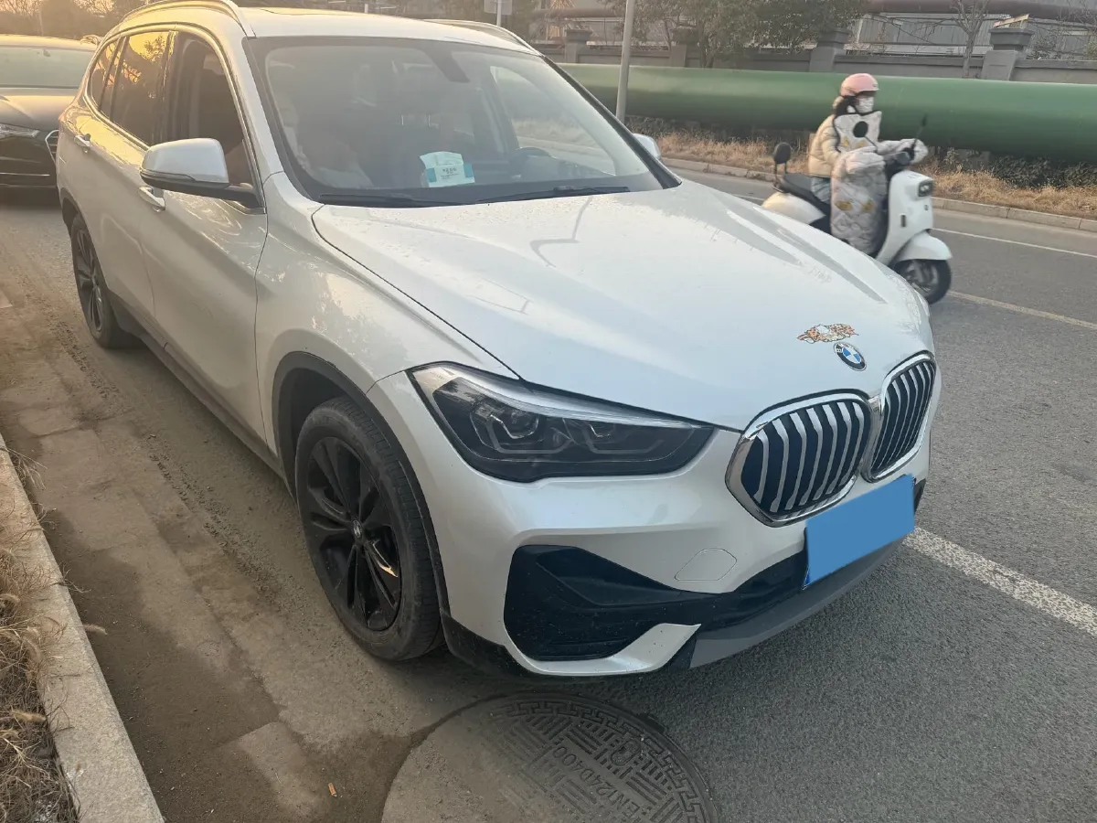 2021 BMW X1 1.5T 140HP L3 7DCT,autocango,china used car exporter,china ev exporter,chinese used car exporter,chinese used ev exporter
