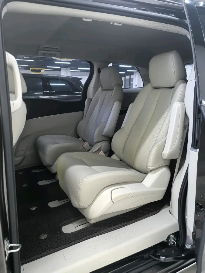 2022 Buick GL8 2.0T 237HP L4 9AT,autocango,china used car exporter,china ev exporter,chinese used car exporter,chinese used ev exporter