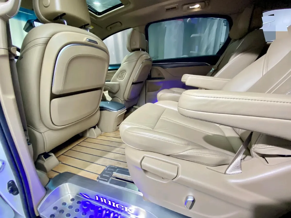 2021 Buick GL8 2.0T 237HP L4 9AT,autocango,china used car exporter,china ev exporter,chinese used car exporter,chinese used ev exporter