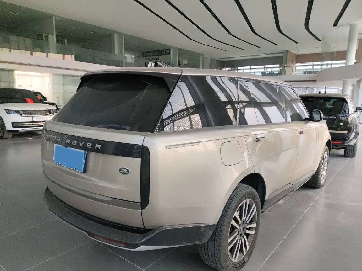 2024 Land Rover Range Rover 3.0T 400HP L6 8AT,autocango,china used car exporter,china ev exporter,chinese used car exporter,chinese used ev exporter