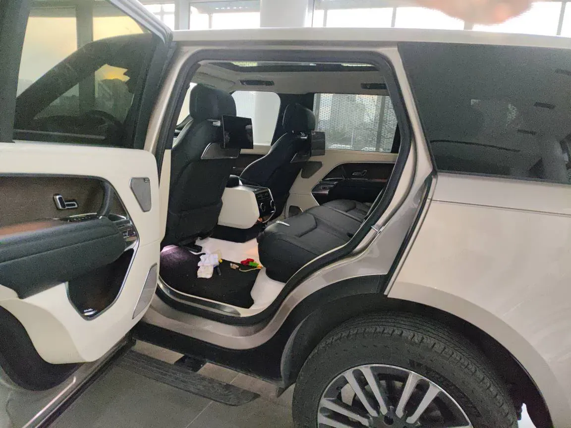 2024 Land Rover Range Rover 3.0T 400HP L6 8AT,autocango,china used car exporter,china ev exporter,chinese used car exporter,chinese used ev exporter
