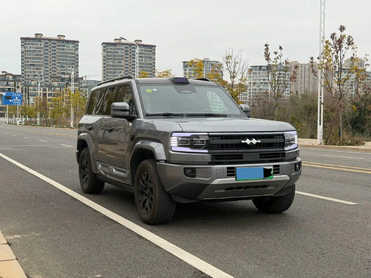 2025 FangChengBao Bao 5 1.5T 194HP L4 E-CVT PHEV 31.8KWH,autocango,china used car exporter,china ev exporter,chinese used car exporter,chinese used ev exporter
