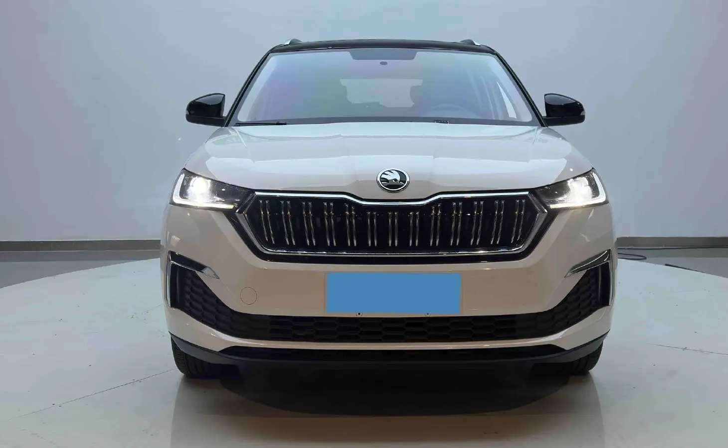 2022 Skoda Kamiq 1.5L 112HP L4 6AT,autocango,china used car exporter,china ev exporter,chinese used car exporter,chinese used ev exporter
