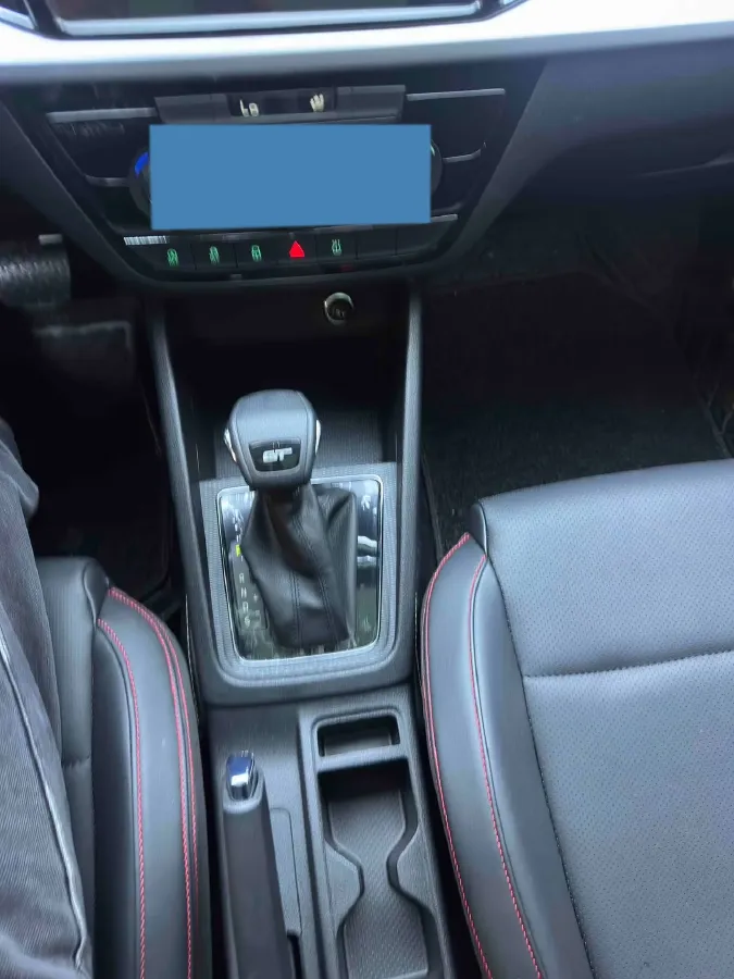 2022 Skoda Kamiq 1.5L 112HP L4 6AT,autocango,china used car exporter,china ev exporter,chinese used car exporter,chinese used ev exporter