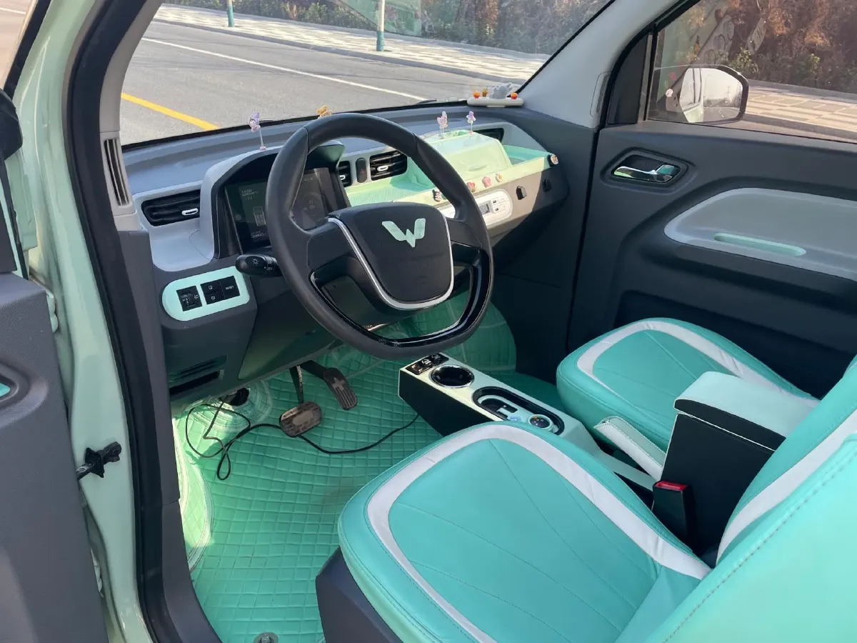 2021 WuLing HongGuang MINI EV BEV 13.8KWH,autocango,china used car exporter,china ev exporter,chinese used car exporter,chinese used ev exporter