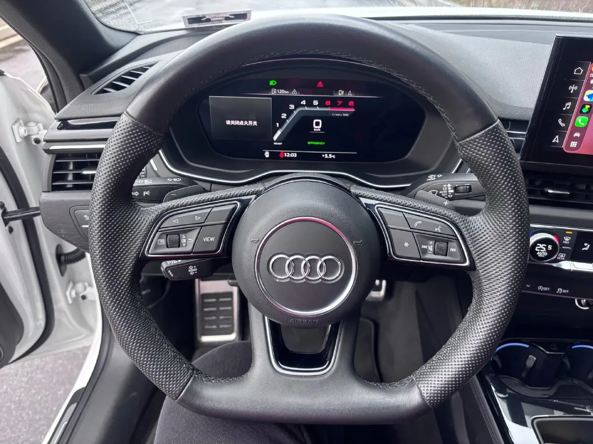2024 Audi A4L 2.0T 190HP L4 7DCT,autocango,china used car exporter,china ev exporter,chinese used car exporter,chinese used ev exporter