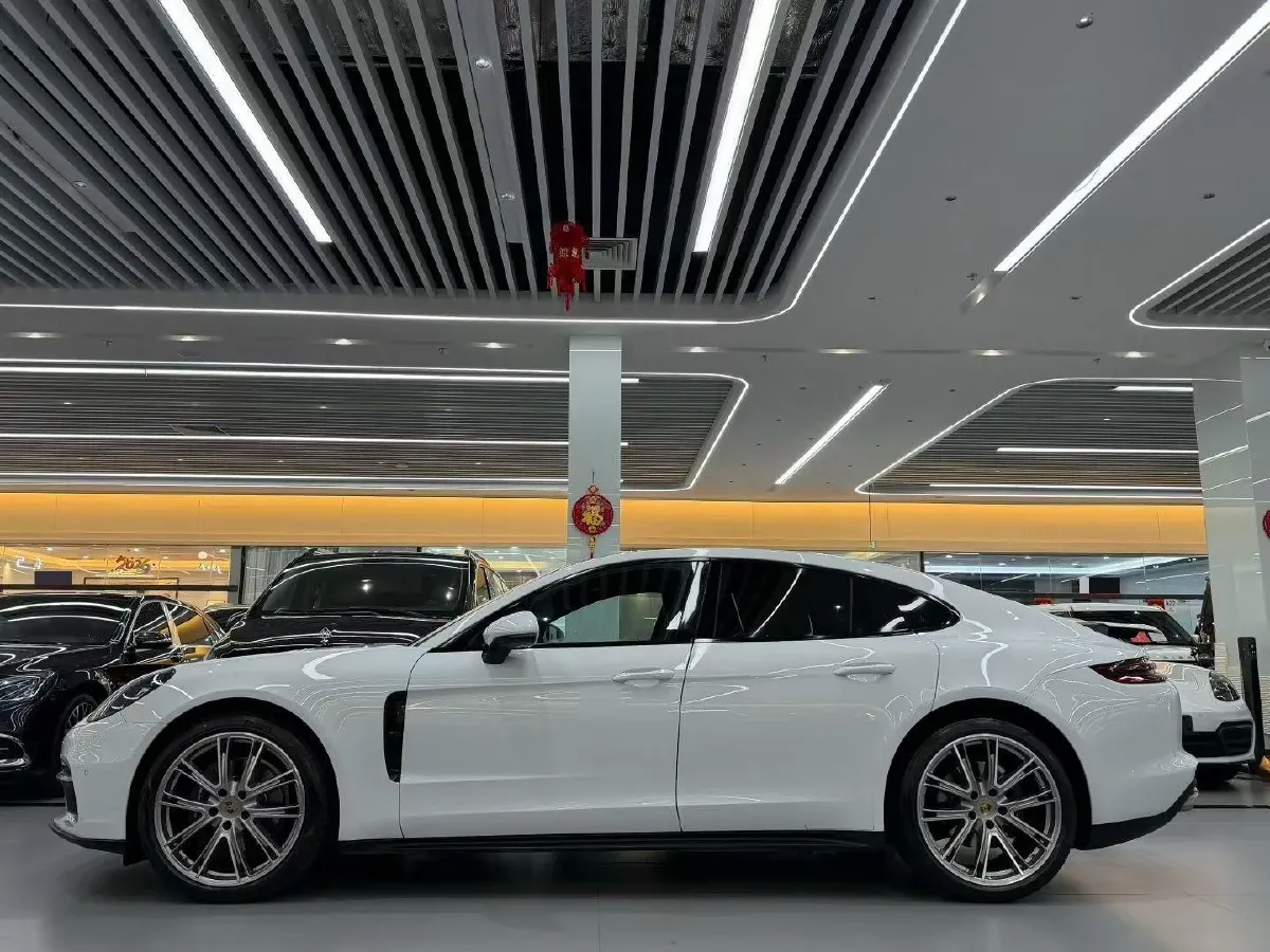 2019 Porsche Panamera 2.9T 330HP V6 8DCT,autocango,china used car exporter,china ev exporter,chinese used car exporter,chinese used ev exporter