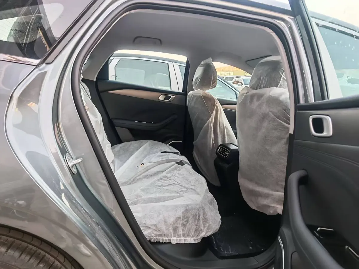 2025 ChangAn KuaYue KuaYueXing V5 EV BEV 41.86KWH,autocango,china used car exporter,china ev exporter,chinese used car exporter,chinese used ev exporter