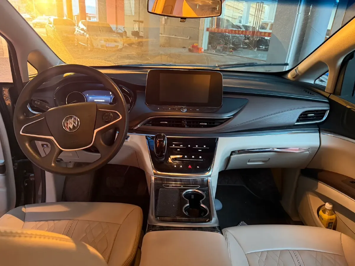 2022 Buick GL8 2.0T 237HP L4 9AT,autocango,china used car exporter,china ev exporter,chinese used car exporter,chinese used ev exporter