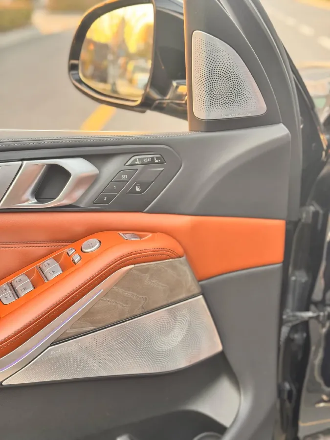 2020 BMW X7 3.0T 340HP L6 8AT,autocango,china used car exporter,china ev exporter,chinese used car exporter,chinese used ev exporter