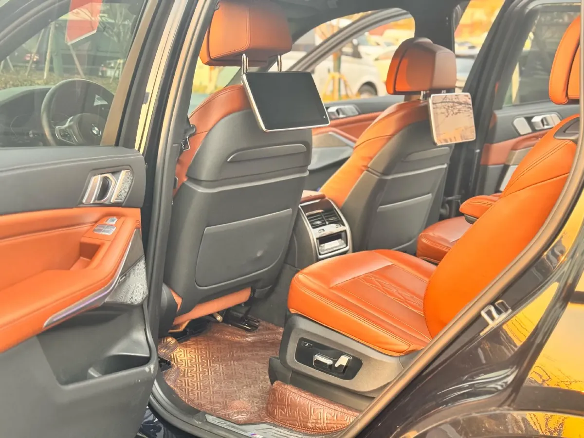 2020 BMW X7 3.0T 340HP L6 8AT,autocango,china used car exporter,china ev exporter,chinese used car exporter,chinese used ev exporter