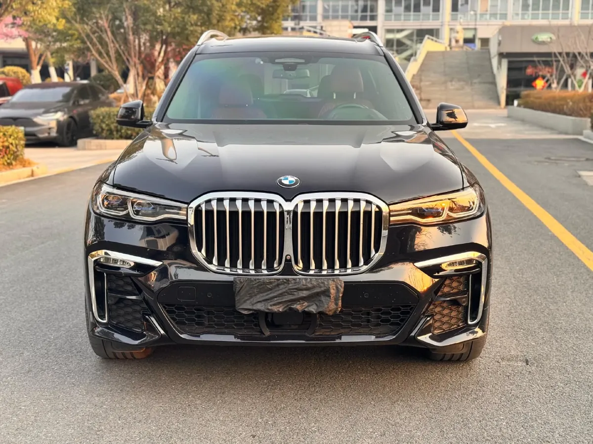 2020 BMW X7 3.0T 340HP L6 8AT,autocango,china used car exporter,china ev exporter,chinese used car exporter,chinese used ev exporter