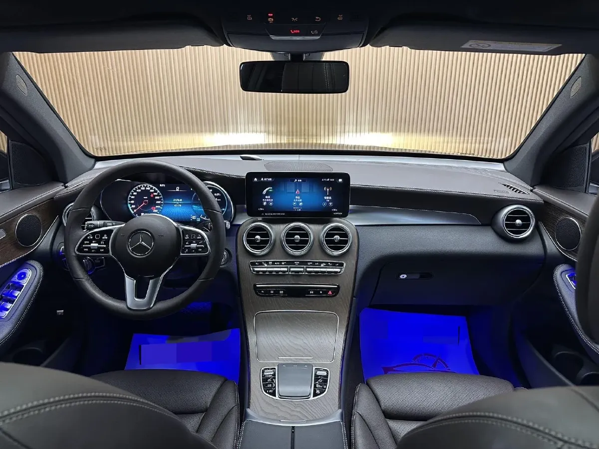 2022 Mercedes-Benz GLC Class 2.0T 258HP L4 9AT,autocango,china used car exporter,china ev exporter,chinese used car exporter,chinese used ev exporter