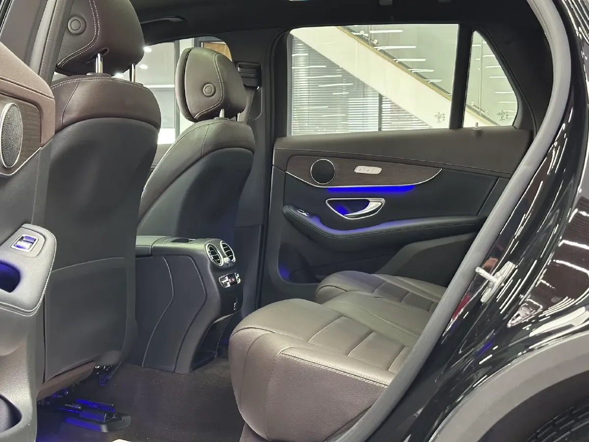 2022 Mercedes-Benz GLC Class 2.0T 258HP L4 9AT,autocango,china used car exporter,china ev exporter,chinese used car exporter,chinese used ev exporter