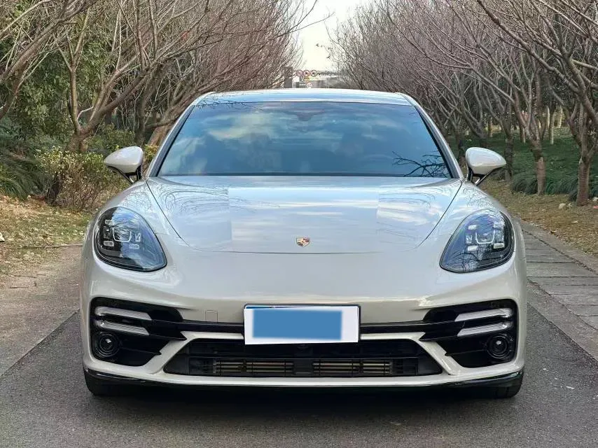 2017 Porsche Panamera 3.0T 330HP V6 8DCT,autocango,china used car exporter,china ev exporter,chinese used car exporter,chinese used ev exporter