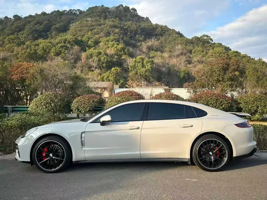 2017 Porsche Panamera 3.0T 330HP V6 8DCT,autocango,china used car exporter,china ev exporter,chinese used car exporter,chinese used ev exporter