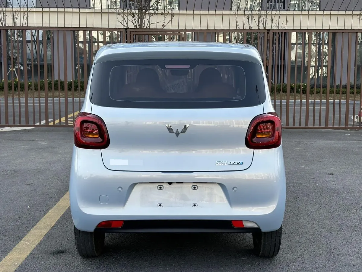 2025 WuLing HongGuang MINI EV BEV 16.2KWH,autocango,china used car exporter,china ev exporter,chinese used car exporter,chinese used ev exporter