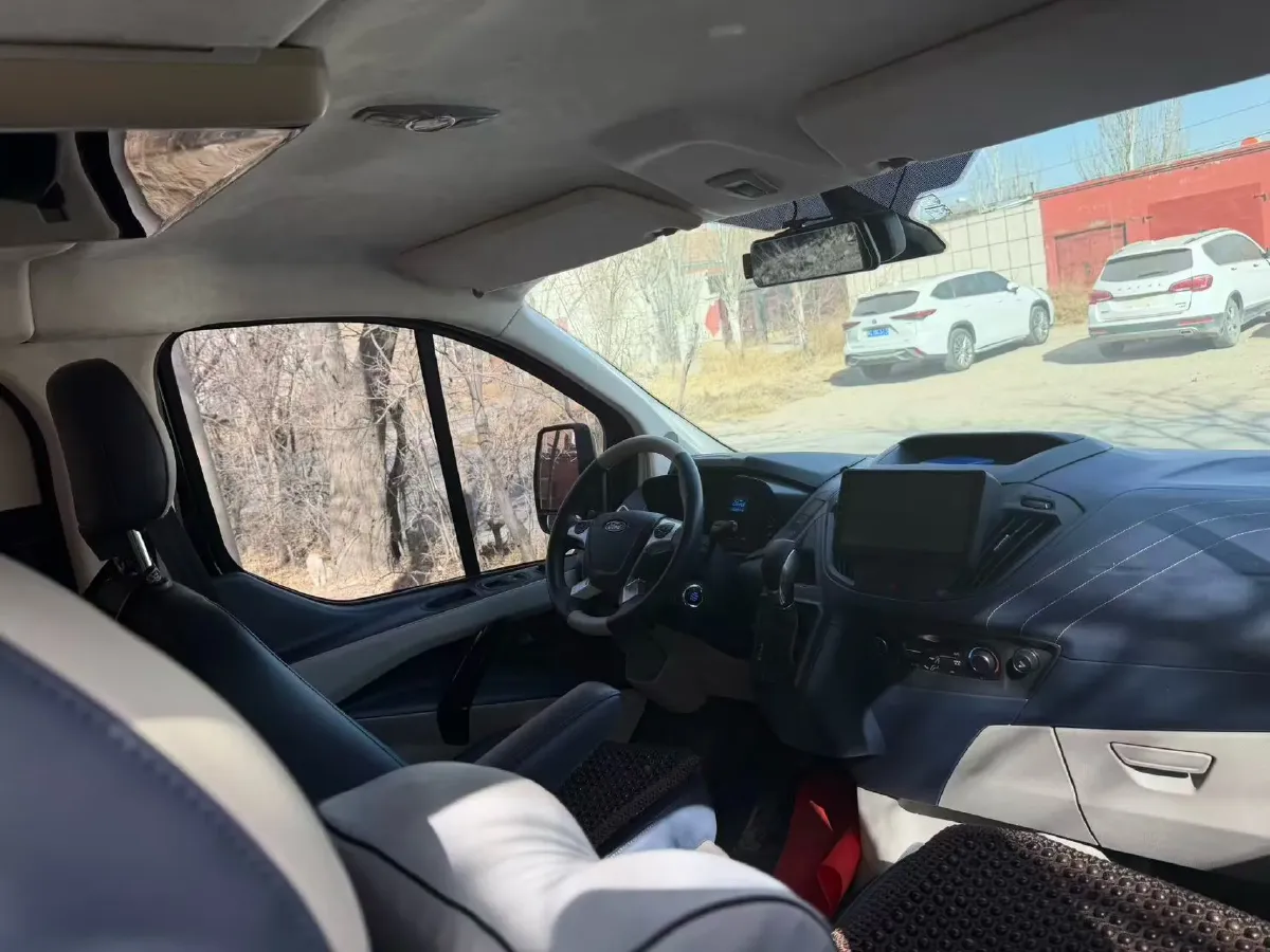 2020 Ford Tourneo 2.0T 203HP L4 6AT,autocango,china used car exporter,china ev exporter,chinese used car exporter,chinese used ev exporter