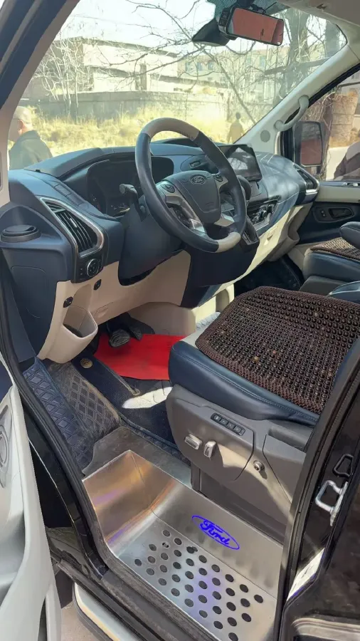 2020 Ford Tourneo 2.0T 203HP L4 6AT,autocango,china used car exporter,china ev exporter,chinese used car exporter,chinese used ev exporter