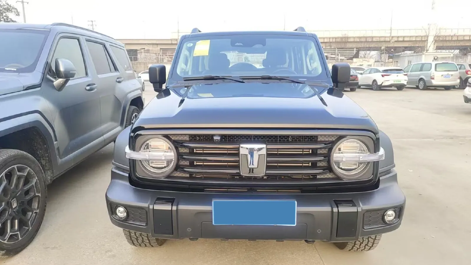 2025 Tank 300 2.0T 227HP L4 9AT,autocango,china used car exporter,china ev exporter,chinese used car exporter,chinese used ev exporter