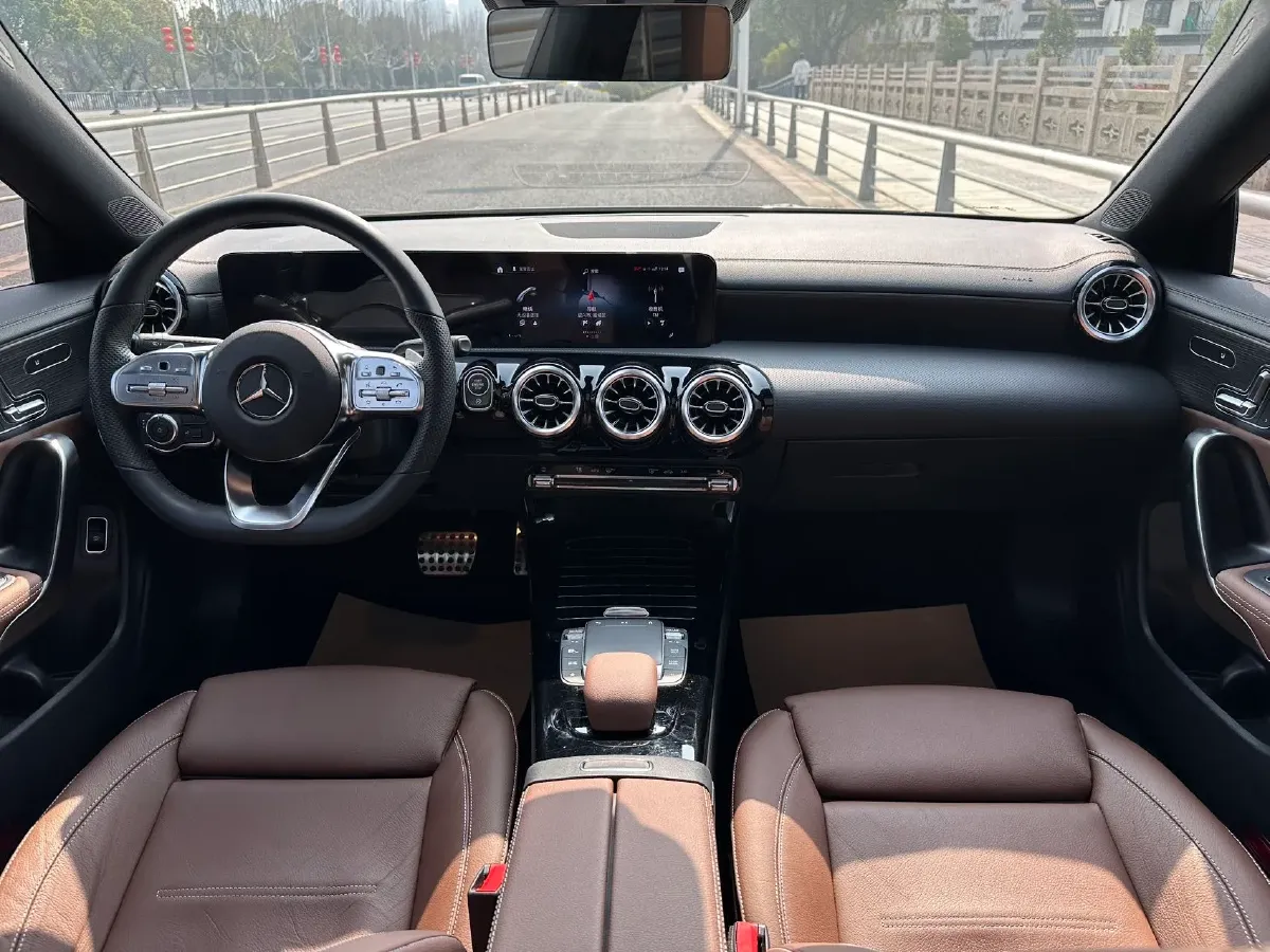 2022 Mercedes-Benz CLA Class 2.0T 224HP L4 7DCT,autocango,china used car exporter,china ev exporter,chinese used car exporter,chinese used ev exporter